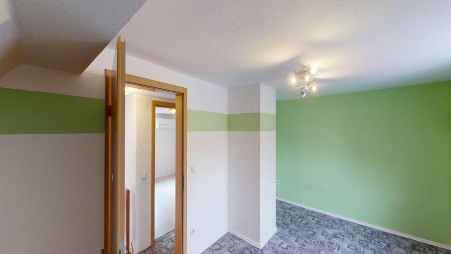 Kind DG Einfamilienhaus Brackenheim