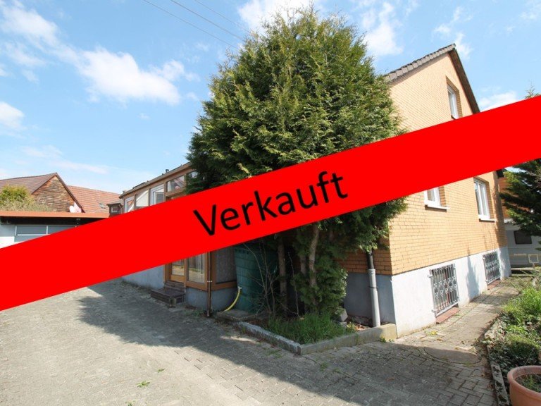 Verkauft Pfaffenhofen Einfamilienhaus *** Freistehendes Einfamilienhaus mit 2 Garagen ***