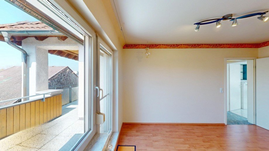 Kind/Gast/B�ro Dachgeschosswohnung Erligheim