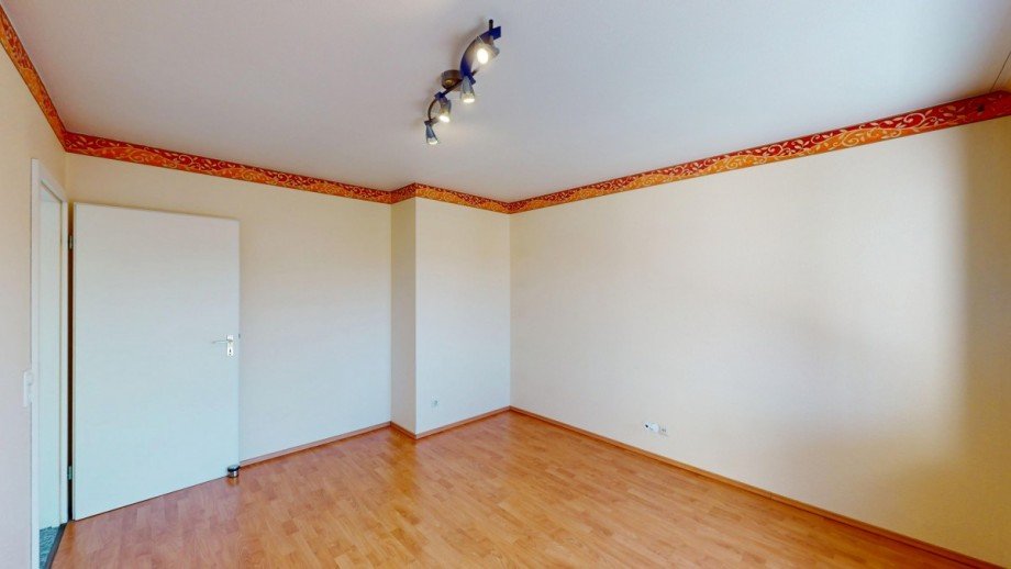 Kind/Gast/B�ro Dachgeschosswohnung Erligheim