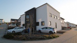 Hauptbild *** Lichtdurchflutete Dachgeschosswohnung ohne Schr�gen - modern, ruhig, energieeffizient ***