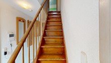Holztreppe ins DG *** Sofort frei - Einfamilienhaus mit Garage in Botenheim ***